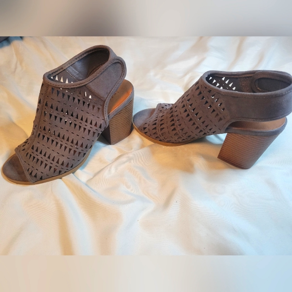 Indigo Road heels